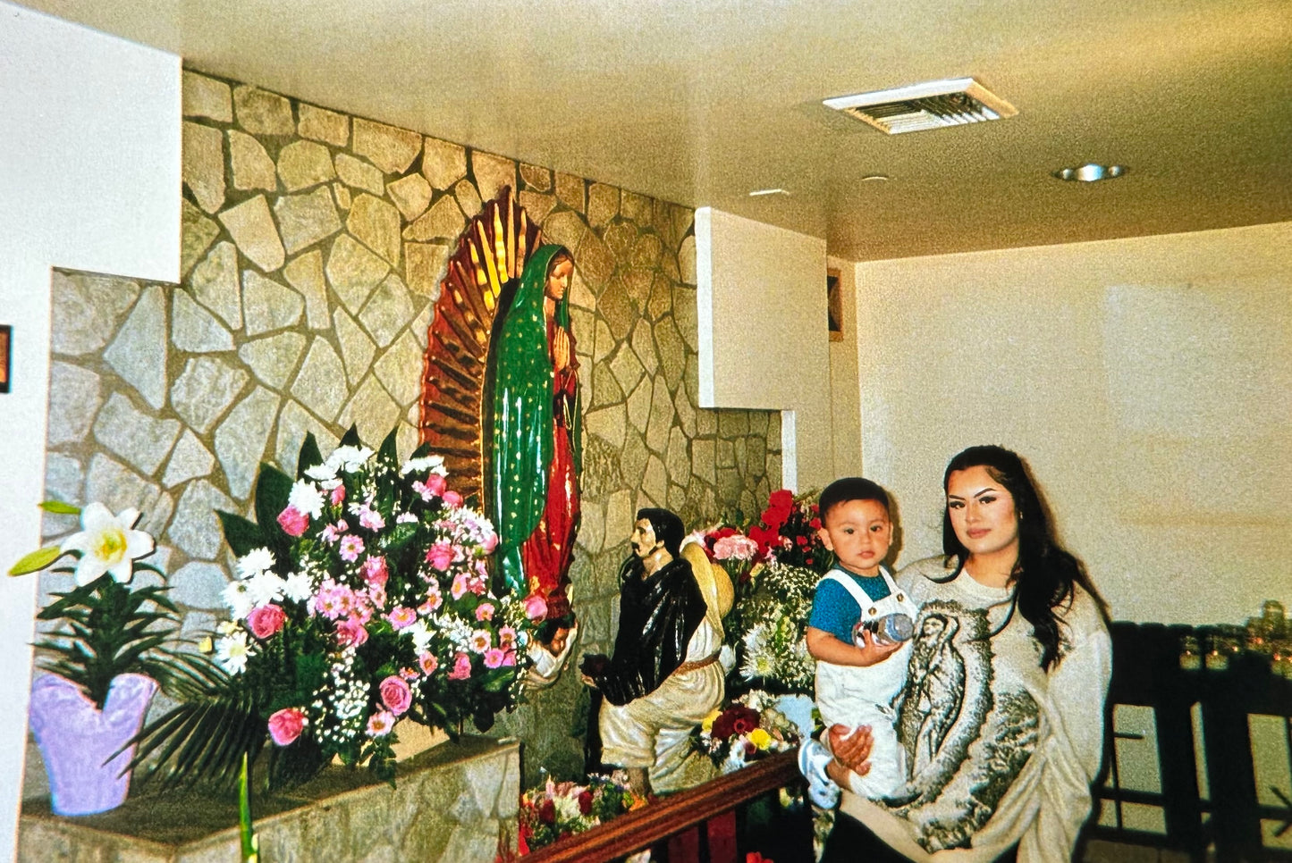 Virgin Mary garment